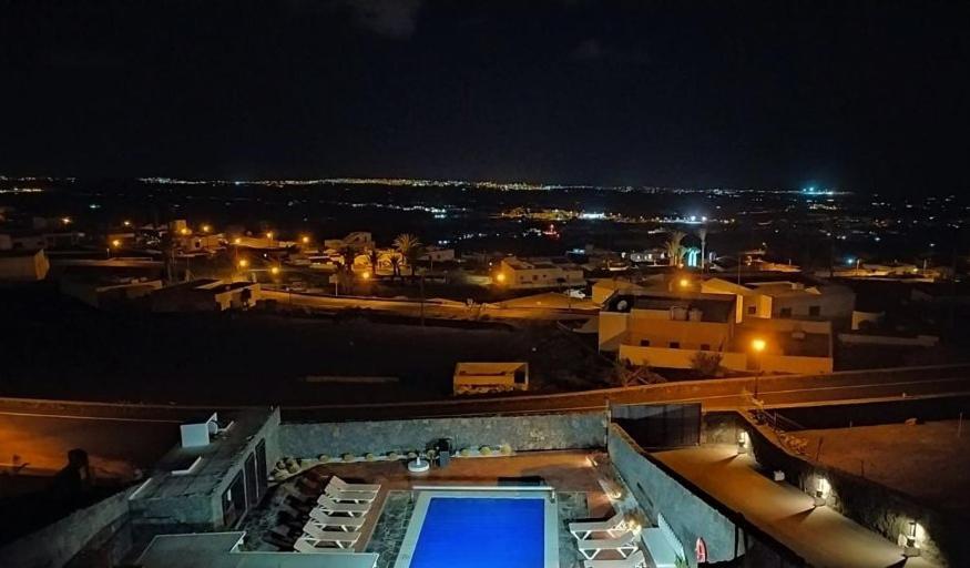 Complejo Oasis La Asomada Villa Tías Buitenkant foto
