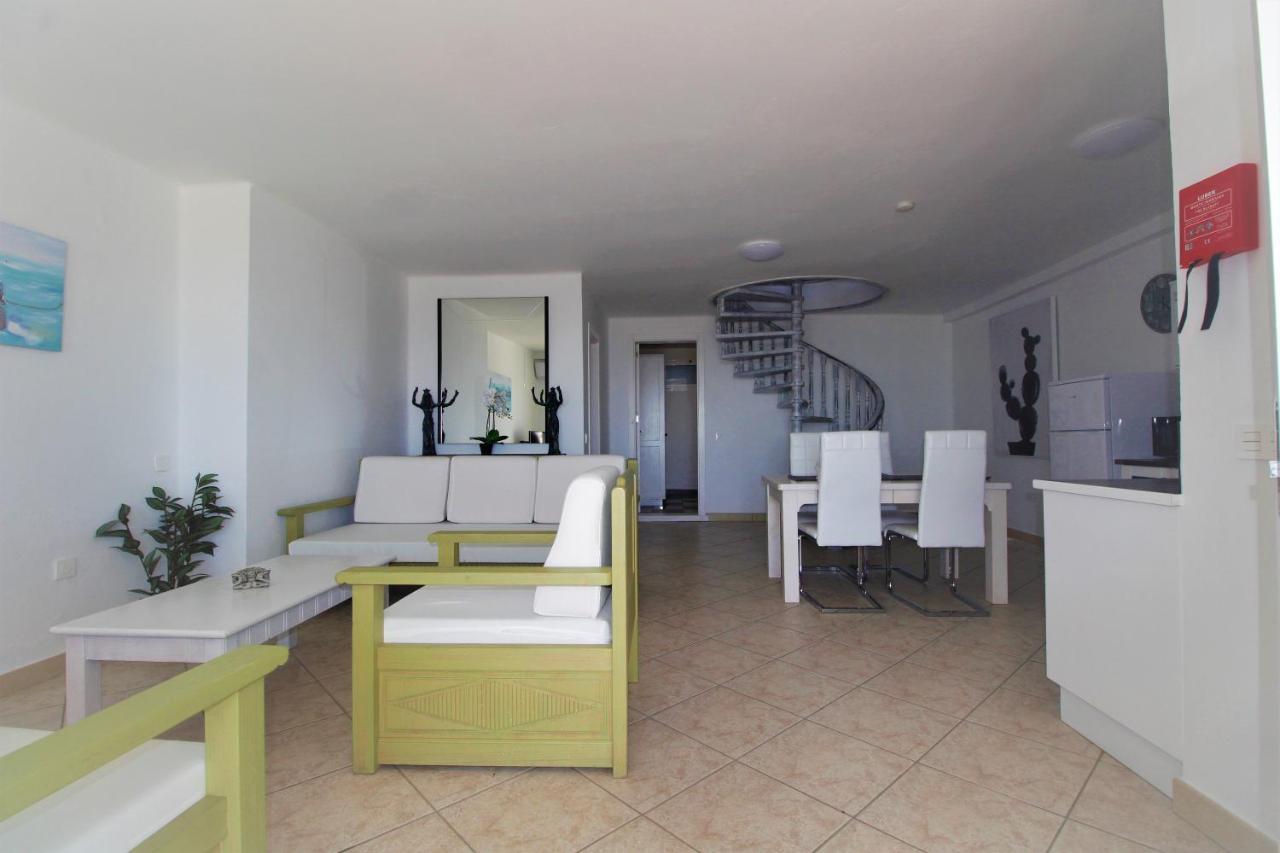 Complejo Oasis La Asomada Villa Tías Buitenkant foto